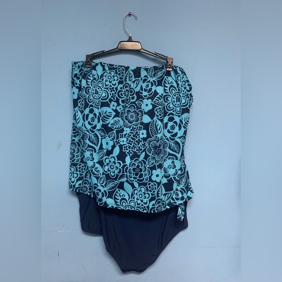 Roxanne Other - 24 C NWT 2 piece bandeau blouson swimsuit navy blue  removable straps